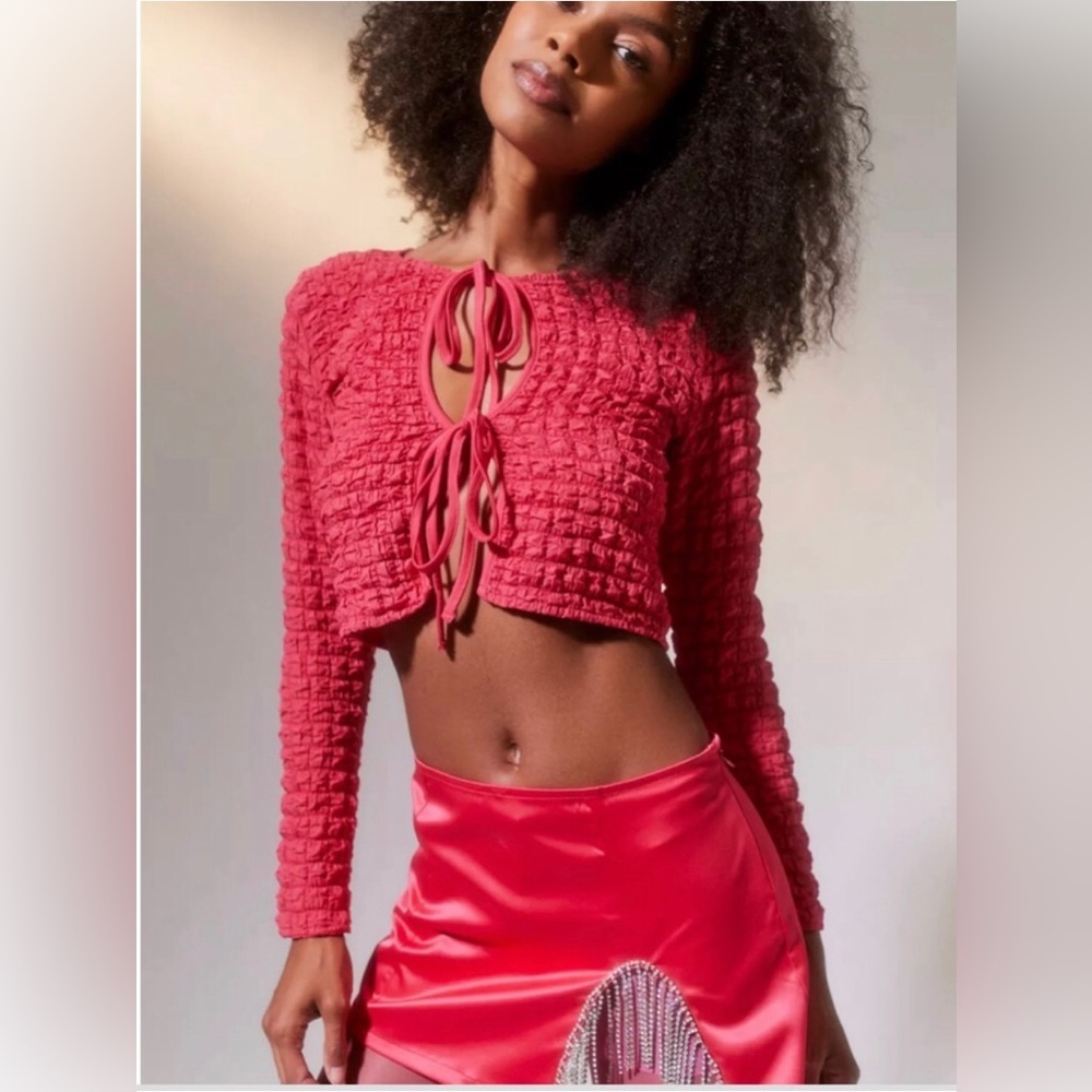 Urban outfitters pink open tie front long sleeve ruffled‎ bubbly puffy top sz M